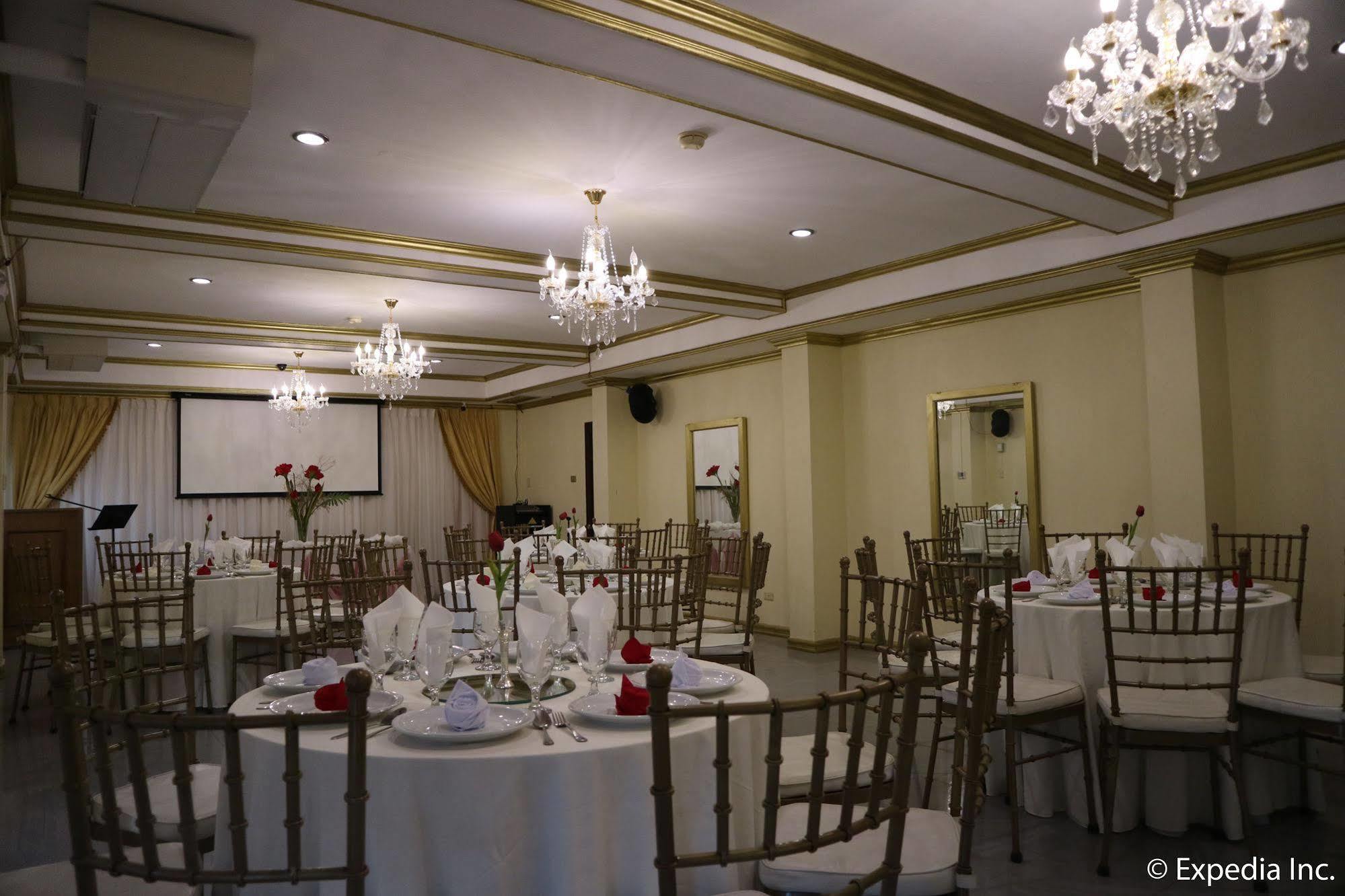 Spring Plaza Hotel Dasmarinas Exterior photo