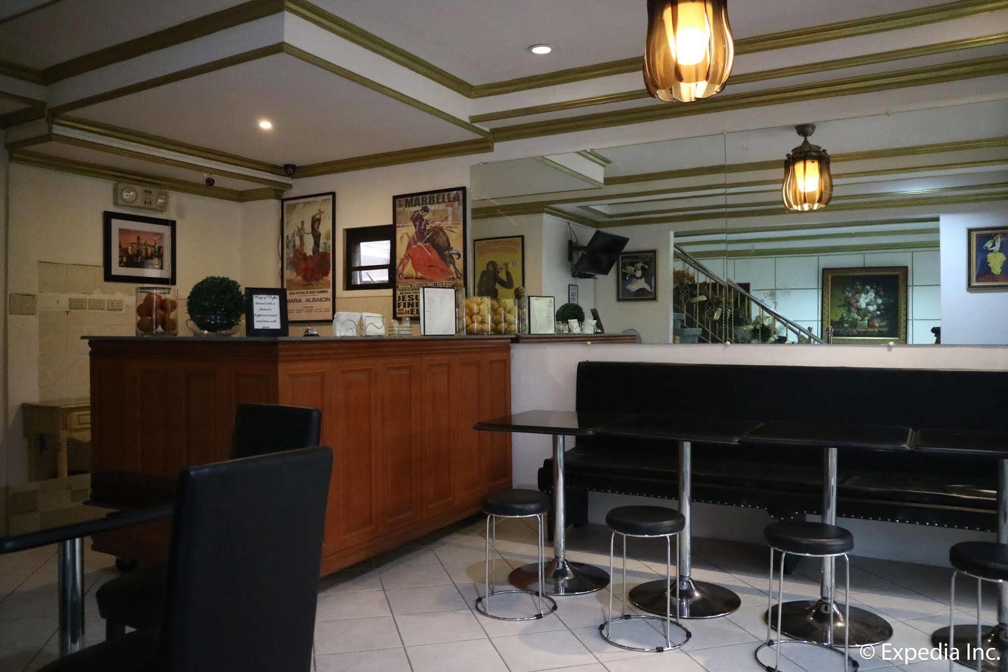 Spring Plaza Hotel Dasmarinas Exterior photo